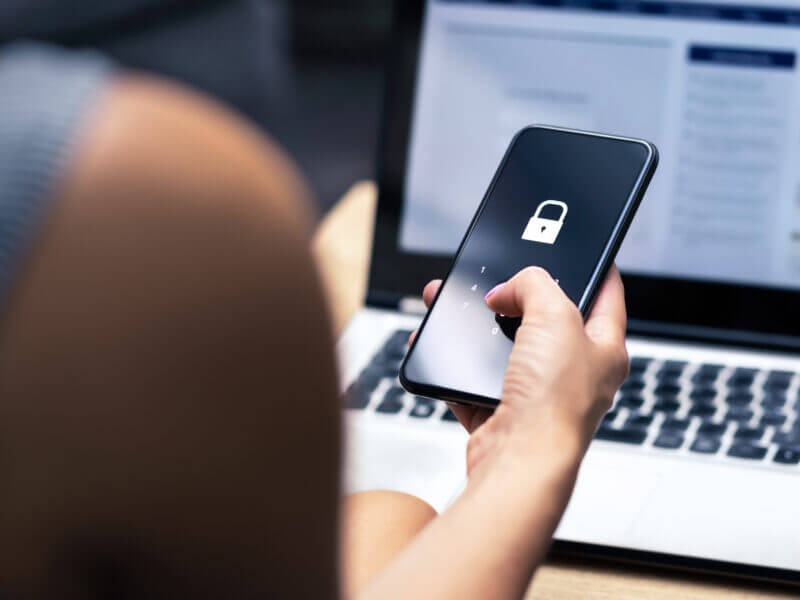 Cyber 415376398 800x600