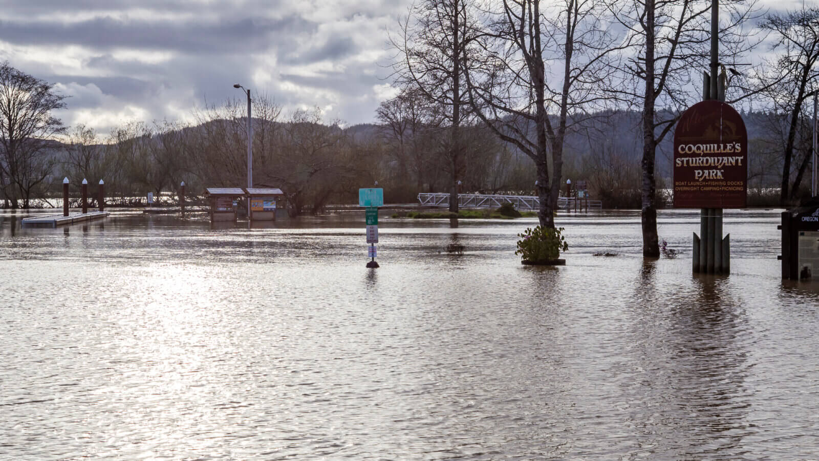 Flood 1355075882 1600x900